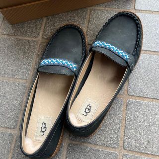 アグ(UGG)のUGG フラットシューズ(その他)