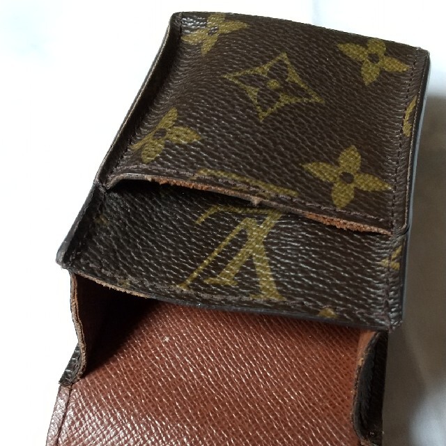 LOUIS VUITTON(ルイヴィトン)のルイ・ヴィトン モノグラム シュガレットケース メンズのファッション小物(タバコグッズ)の商品写真