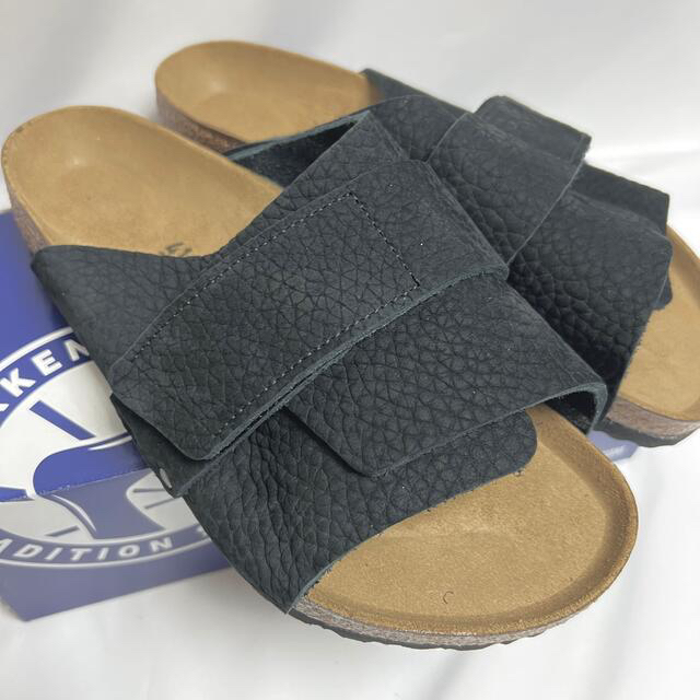 BIRKENSTOCK(ビルケンシュトック)のビルケンシュトック Kyoto レザー サンダル BIRKENSTOCK 黒 メンズの靴/シューズ(サンダル)の商品写真