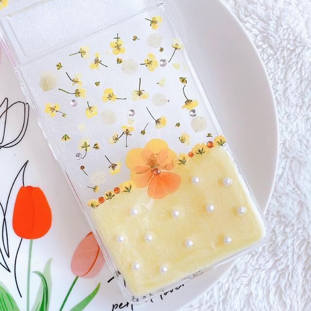 パステルイエローの花びらスマホケース♡iPhone Android スマホ/家電/カメラのスマホアクセサリー(Androidケース)の商品写真