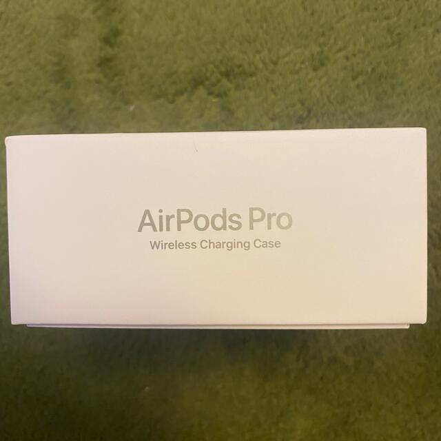 Apple(アップル)のAirPods Pro イヤフォン 正規品 スマホ/家電/カメラのオーディオ機器(ヘッドフォン/イヤフォン)の商品写真