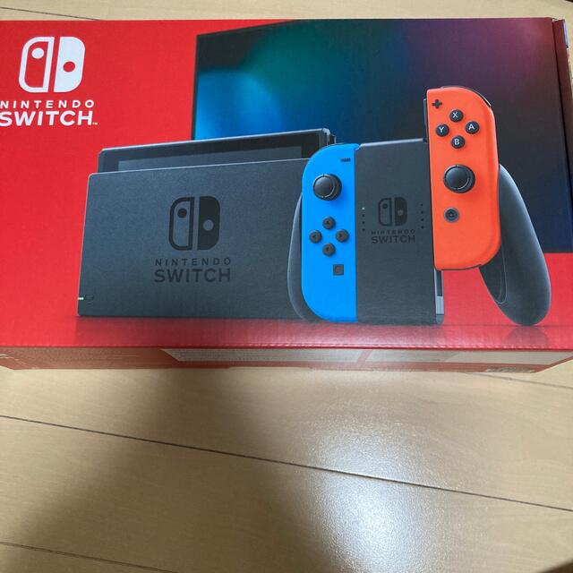 ニンテンドースイッチ　ネオン