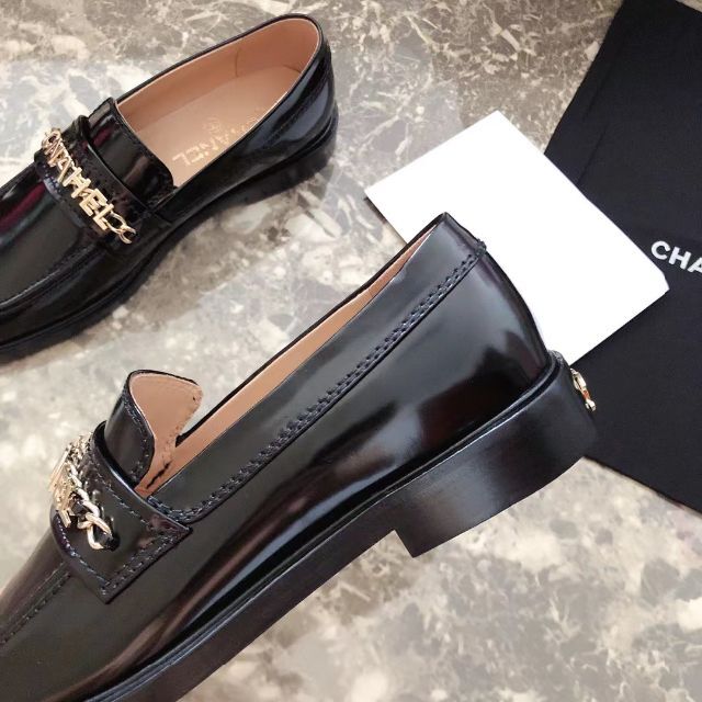 最終決算 CHANEL - 39 ローファー シャネル ローファー+革靴
