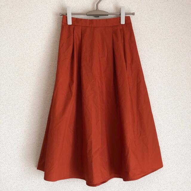 GU(ジーユー)の♪ ジーユー新品　ミモレ丈フレアスカート♪ レディースのスカート(ひざ丈スカート)の商品写真