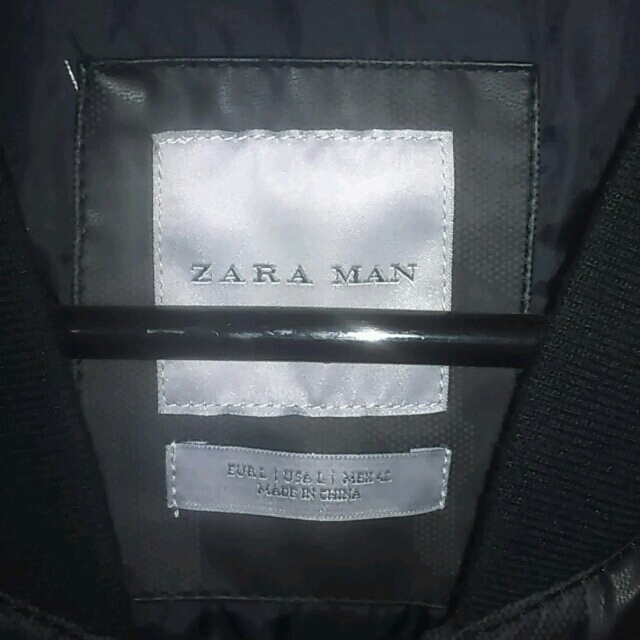 ZARA(ザラ)のZARA MA-1タイプ　迷彩柄 メンズのジャケット/アウター(ブルゾン)の商品写真