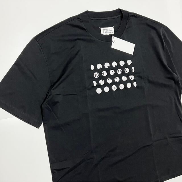 メゾンマルジェラ カレンダー ロゴ オーバーサイズ Tシャツ ドット ナンバー