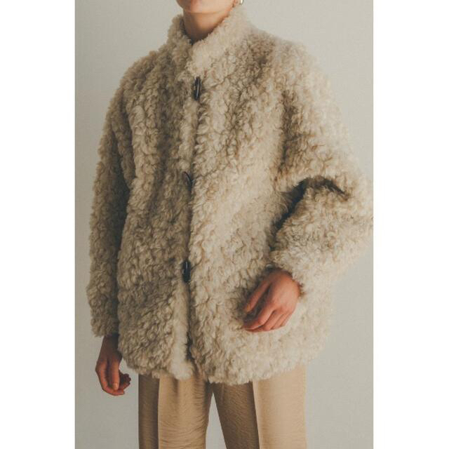 CLANE(クラネ)のCURL FUR SHORT COAT レディースのジャケット/アウター(毛皮/ファーコート)の商品写真