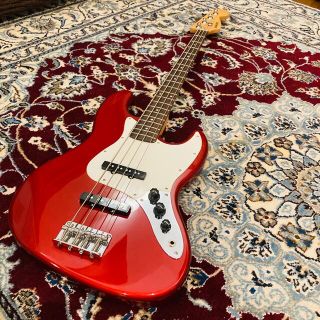 フェンダー(Fender)の【美品】BUSKER'S ジャズベース　エレキベース　レッド(エレキベース)