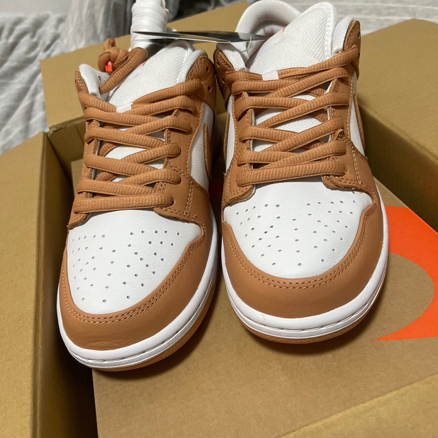 NIKE(ナイキ)のNike SB Dunk Low Pro ISO Orange Label メンズの靴/シューズ(スニーカー)の商品写真