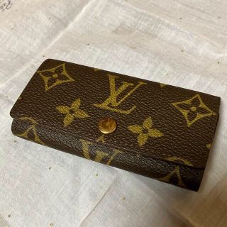 ルイヴィトン(LOUIS VUITTON)の【新品】ルイヴィトン　4連キーケース　*シリアルナンバーあり(日用品/生活雑貨)