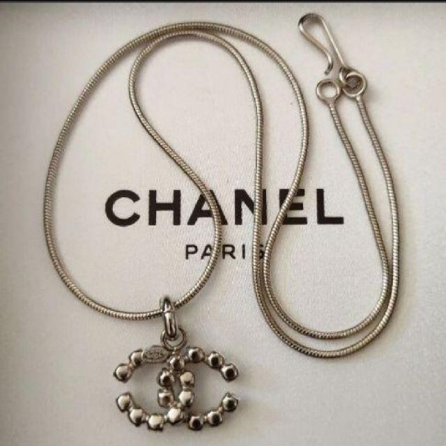 CHANEL(シャネル)のCHANEL　ネックレス　ヴィンテージ　ココマーク　ラインストーン レディースのアクセサリー(ネックレス)の商品写真