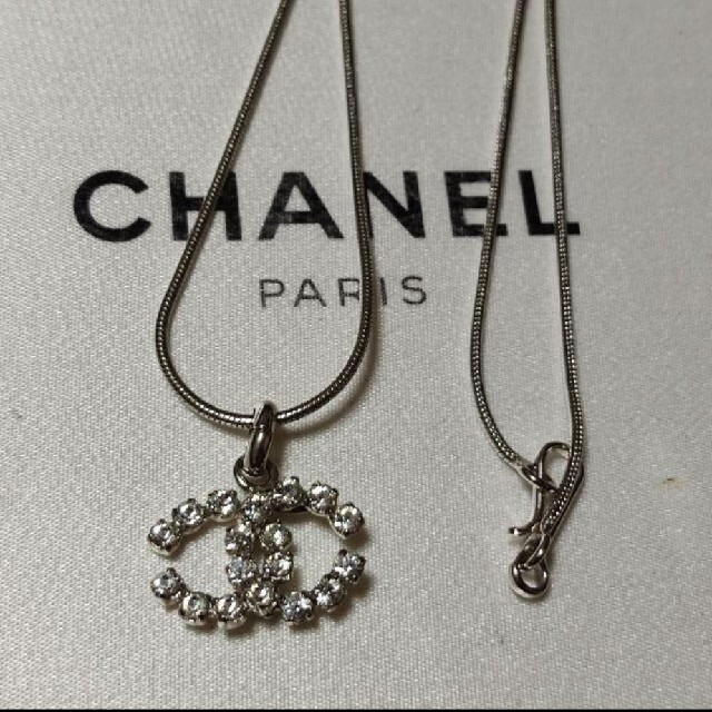 CHANEL(シャネル)のCHANEL　ネックレス　ヴィンテージ　ココマーク　ラインストーン レディースのアクセサリー(ネックレス)の商品写真