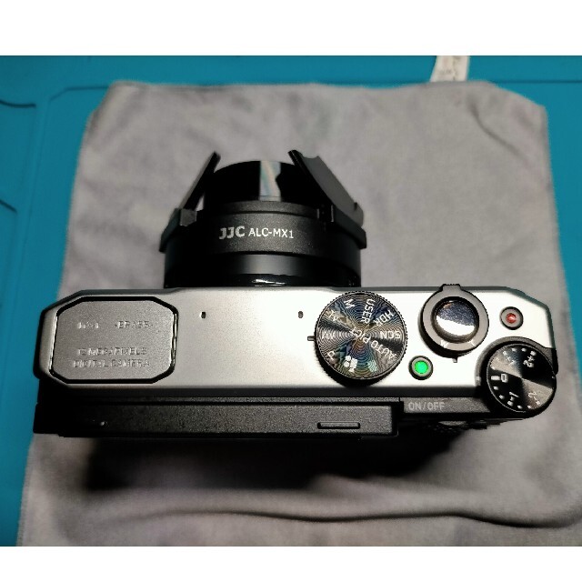 PENTAX MX-1 クラシックシルバー　デジタルカメラ スマホ/家電/カメラのカメラ(コンパクトデジタルカメラ)の商品写真