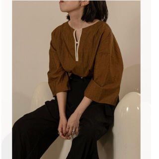 lawgy  smooth sheer v blouse(シャツ/ブラウス(長袖/七分))