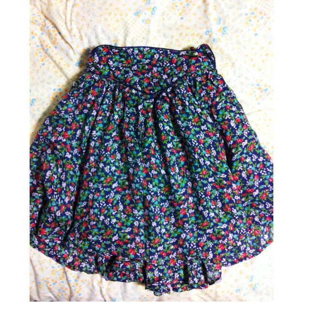 Kastane(カスタネ)のKastane 小花柄スカート レディースのスカート(ミニスカート)の商品写真
