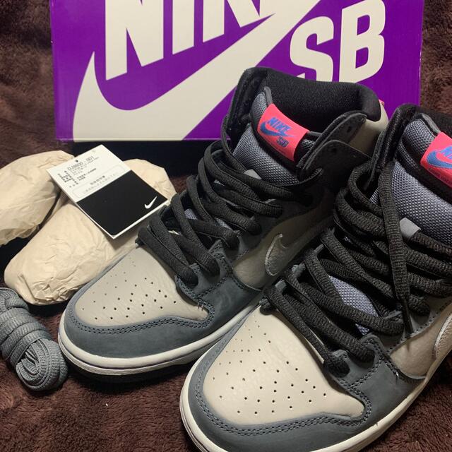 NIKE(ナイキ)のNike SB Dunk High Pro "Medium Grey" メンズの靴/シューズ(スニーカー)の商品写真