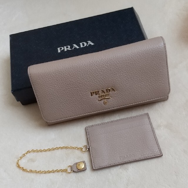 極美品❣️正規品 PRADA プラダ 長財布