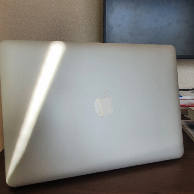 Apple(アップル)のMacbook air Early2014 4gb/256gb スマホ/家電/カメラのPC/タブレット(ノートPC)の商品写真