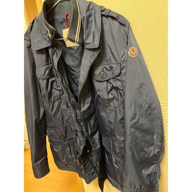 MONCLERナイロンジャケット