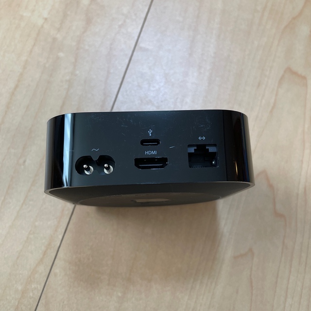 Apple(アップル)のAPPLE TV 32GB MGY52J/A スマホ/家電/カメラのPC/タブレット(PC周辺機器)の商品写真