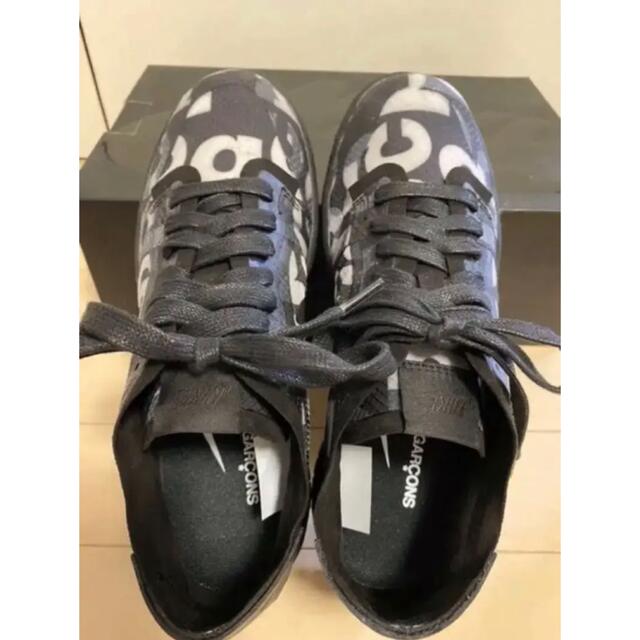 COMME des GARCONS(コムデギャルソン)の入手困難！W NIKE DUNK LOW／コムデギャルソン　ナイキダンク メンズの靴/シューズ(スニーカー)の商品写真