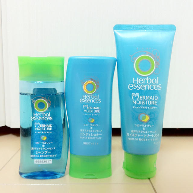 ハーバルエッセンス Herbal Essences シャンプー