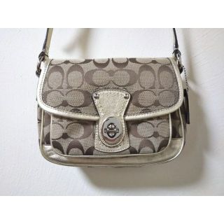 COACH(コーチ)美品  F14282 カーキ×レッド