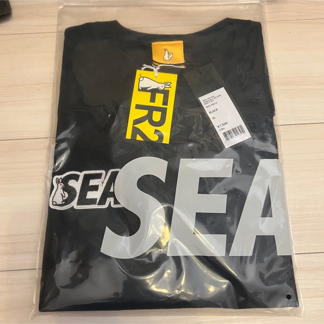 SEA(シー)のWIND AND SEA with #FR2 T-shirt メンズのトップス(Tシャツ/カットソー(半袖/袖なし))の商品写真