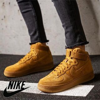 ナイキ(NIKE)のNIKE★キッズ AIR FORCE 1 LV8 スエードハイカット★(スニーカー)