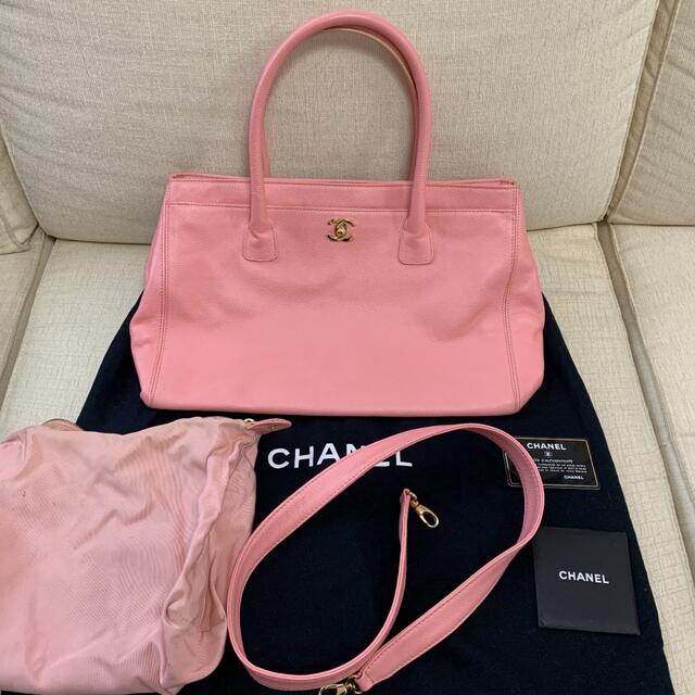 CHANEL(シャネル)のCHANELシャネルエグゼクティブトートバッグ レディースのバッグ(トートバッグ)の商品写真