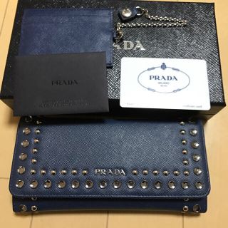 プラダ(PRADA)の大幅値下げ プラダ スタッズ 財布(長財布)