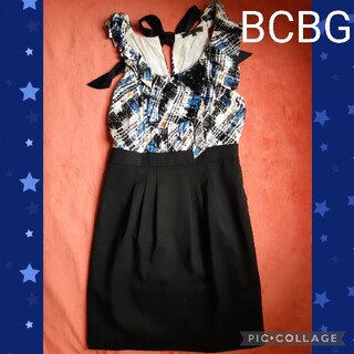 ビーシービージーマックスアズリア(BCBGMAXAZRIA)のBCBGMAXAZRIA ドレス ミニ アシンメトリー ビジュー フリル(ミニドレス)