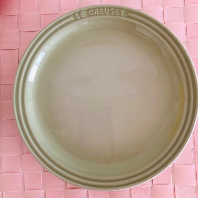 LE CREUSET(ルクルーゼ)の新品　ル・クルーゼ　プレート　4枚セット　19センチ インテリア/住まい/日用品のキッチン/食器(食器)の商品写真