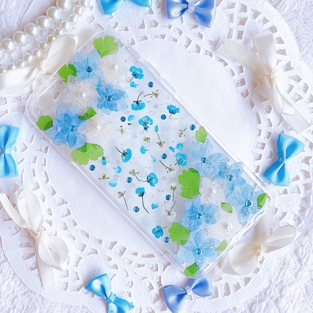 全機種対応♡紫陽花の花びら舞うスマホケース♡  スマホ/家電/カメラのスマホアクセサリー(Androidケース)の商品写真