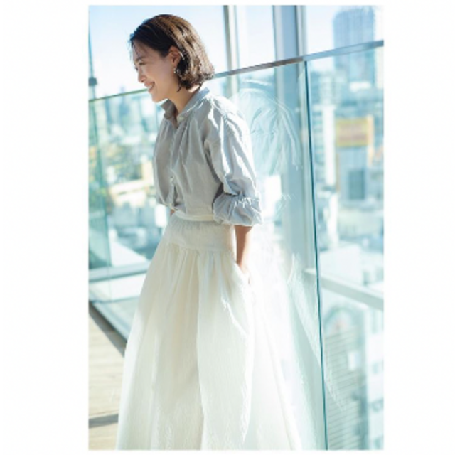 モリッピー様専用🌹石岡さん×RITA×パルココラボ🌈リップルスカートライトグレー レディースのスカート(ロングスカート)の商品写真