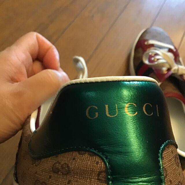 Gucci(グッチ)のグッチ　スニーカー　美品　miehime様専用ページ メンズの靴/シューズ(スニーカー)の商品写真