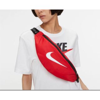 ナイキ(NIKE)の新品【送料無料】Nikeナイキ ヘリテージ ヒップ パック男女兼用ウエストポーチ(ボディバッグ/ウエストポーチ)