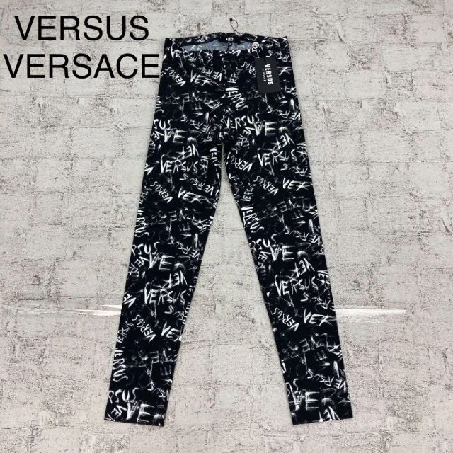 VERSUS VERSACE グラフィックロゴレギンスパンツ　新品