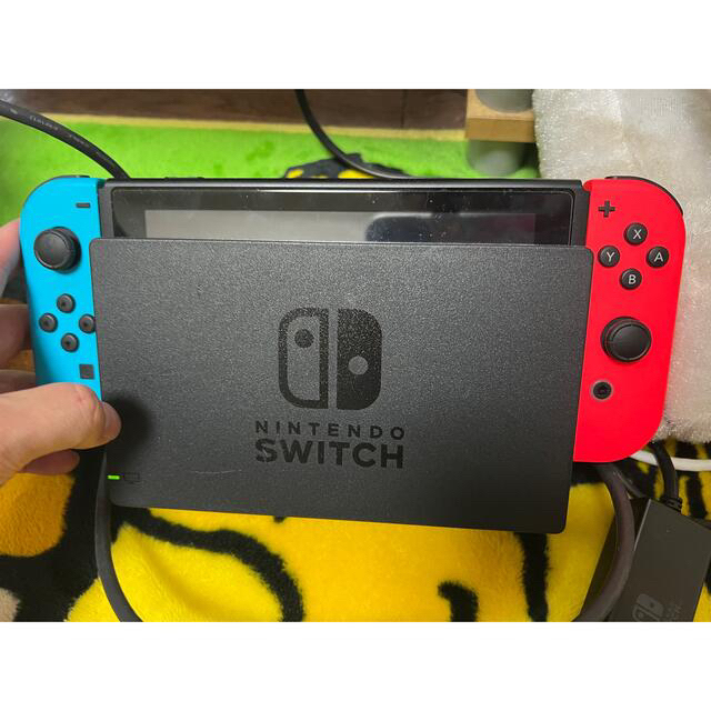 Nintendo Switch(ニンテンドースイッチ)のSwitch 新型　オマケ多数 エンタメ/ホビーのゲームソフト/ゲーム機本体(家庭用ゲーム機本体)の商品写真