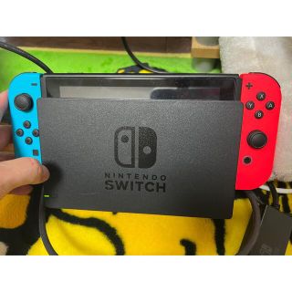 ニンテンドースイッチ(Nintendo Switch)のSwitch 新型　オマケ多数(家庭用ゲーム機本体)