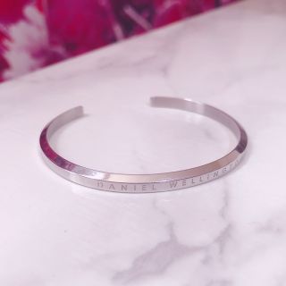 ダニエルウェリントン(Daniel Wellington)のダニエルウェリントン♡バングル(ブレスレット/バングル)