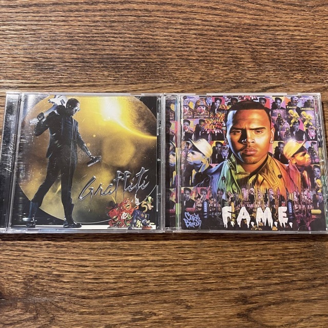 【CHRIS BROWN (クリス・ブラウン)】アルバム2セット エンタメ/ホビーのCD(R&B/ソウル)の商品写真