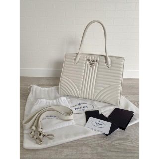贈り物バッグプラダ ダイアグラムの通販 65点 | PRADAを買うならラクマ