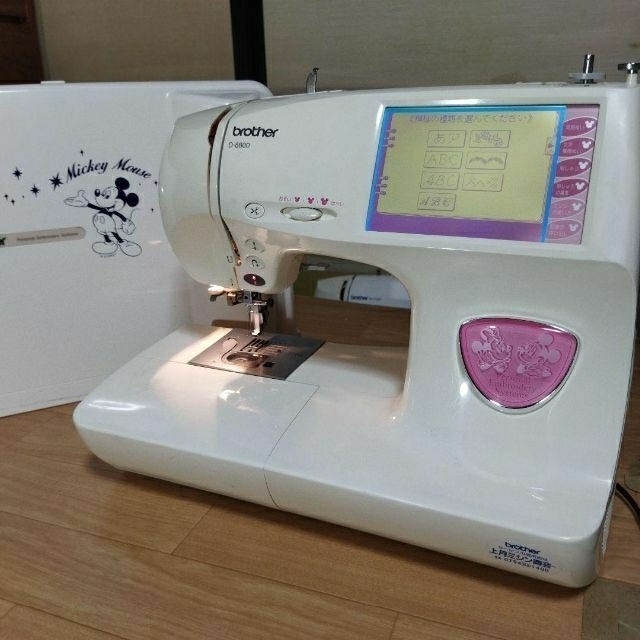 整備済保証付 刺繡機付 自動糸切 ミッキー&ミニー コンピュータミシンD8800 1