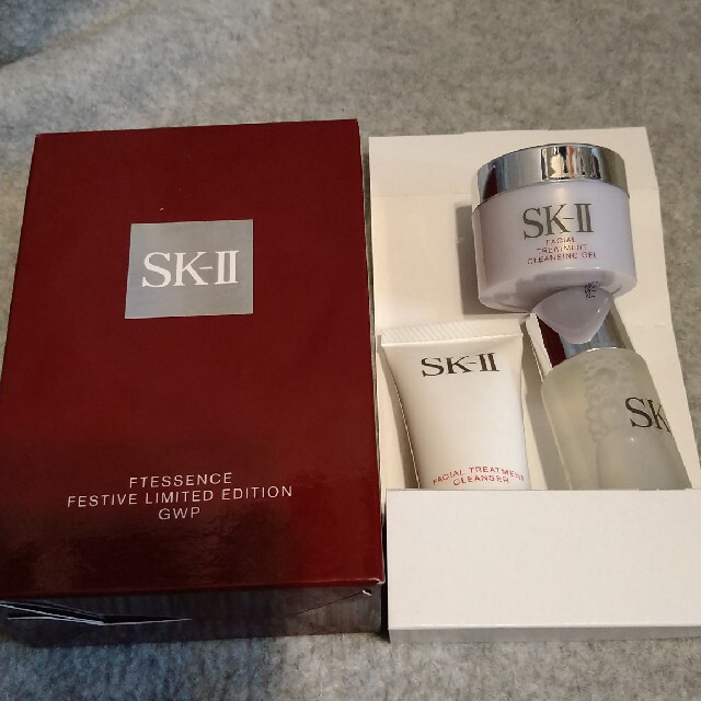 SK-II(エスケーツー)の【カビゴン様専用】SK-Ⅱ　FTエッセンス　クレンジングセット コスメ/美容のスキンケア/基礎化粧品(クレンジング/メイク落とし)の商品写真