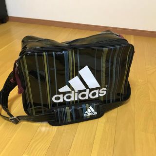 アディダス(adidas)のアディダス　ビニールバッグ(ショルダーバッグ)