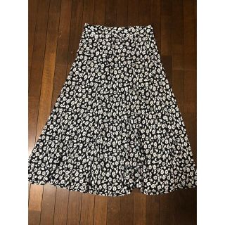 ザラ(ZARA)の【美品】ZARA 花柄スカート(ロングスカート)