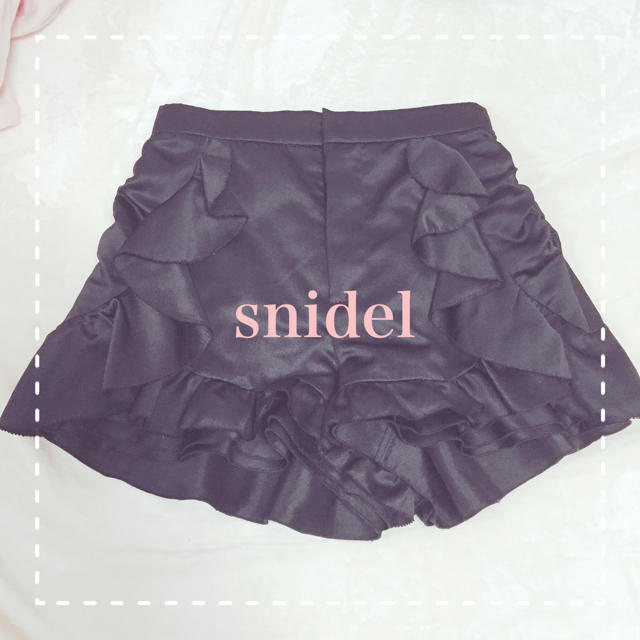 SNIDEL(スナイデル)の今季♡snidelフリルショーパン レディースのパンツ(ショートパンツ)の商品写真