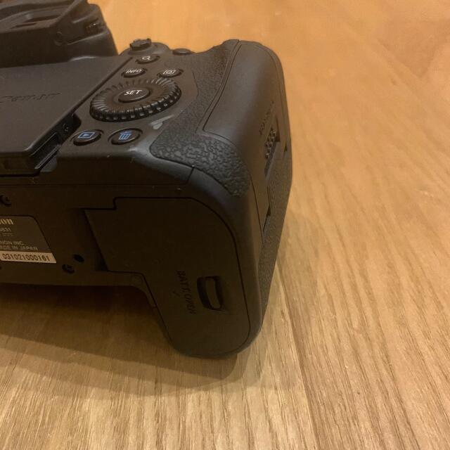 Canon(キヤノン)のCanon EOS R5 ボディ スマホ/家電/カメラのカメラ(ミラーレス一眼)の商品写真