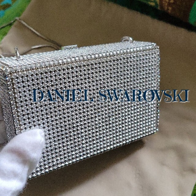 SWAROVSKI(スワロフスキー)の未使用　入手困難　ダニエル　スワロフスキー　ジュエリーバッグ レディースのバッグ(ショルダーバッグ)の商品写真